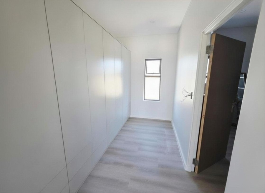 4 Bedroom Property for Sale in Sandown Western Cape